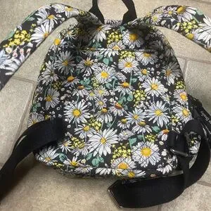 Vera Bradley | Bags | Vera Bradley Black And Yellow Backpack  display picture 3